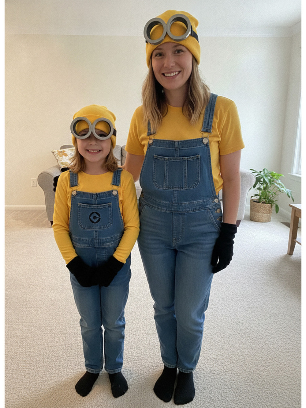 3-Piece Minion Party Set - Yellow Beanie, Gloves, Goggles